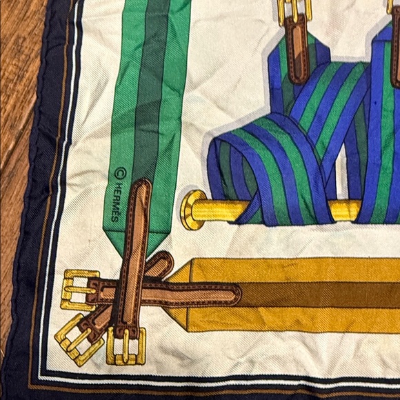 Hermes small silk handkerchief scarf - Picture 2 of 10